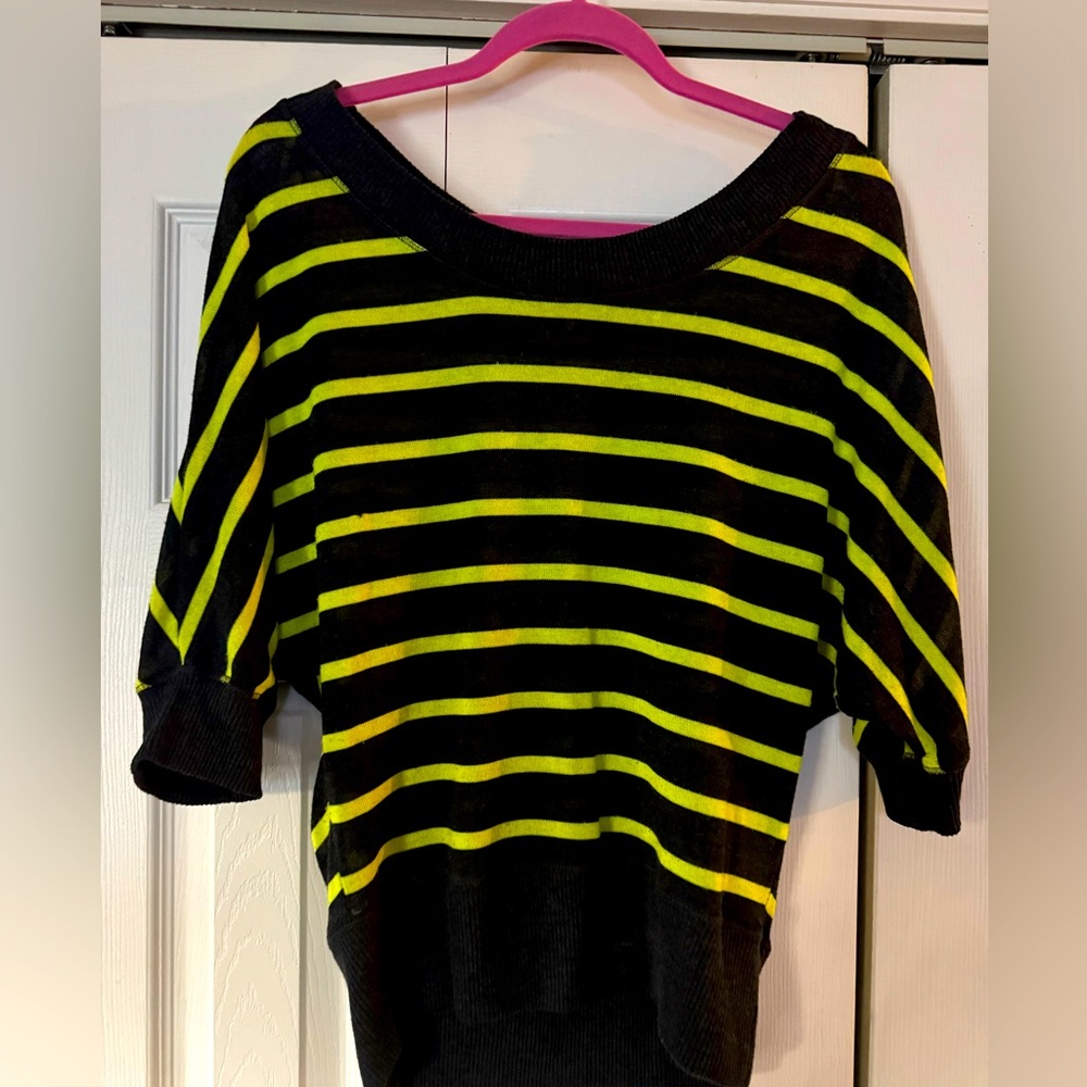 Poof Women’s Casual Sweater- size L